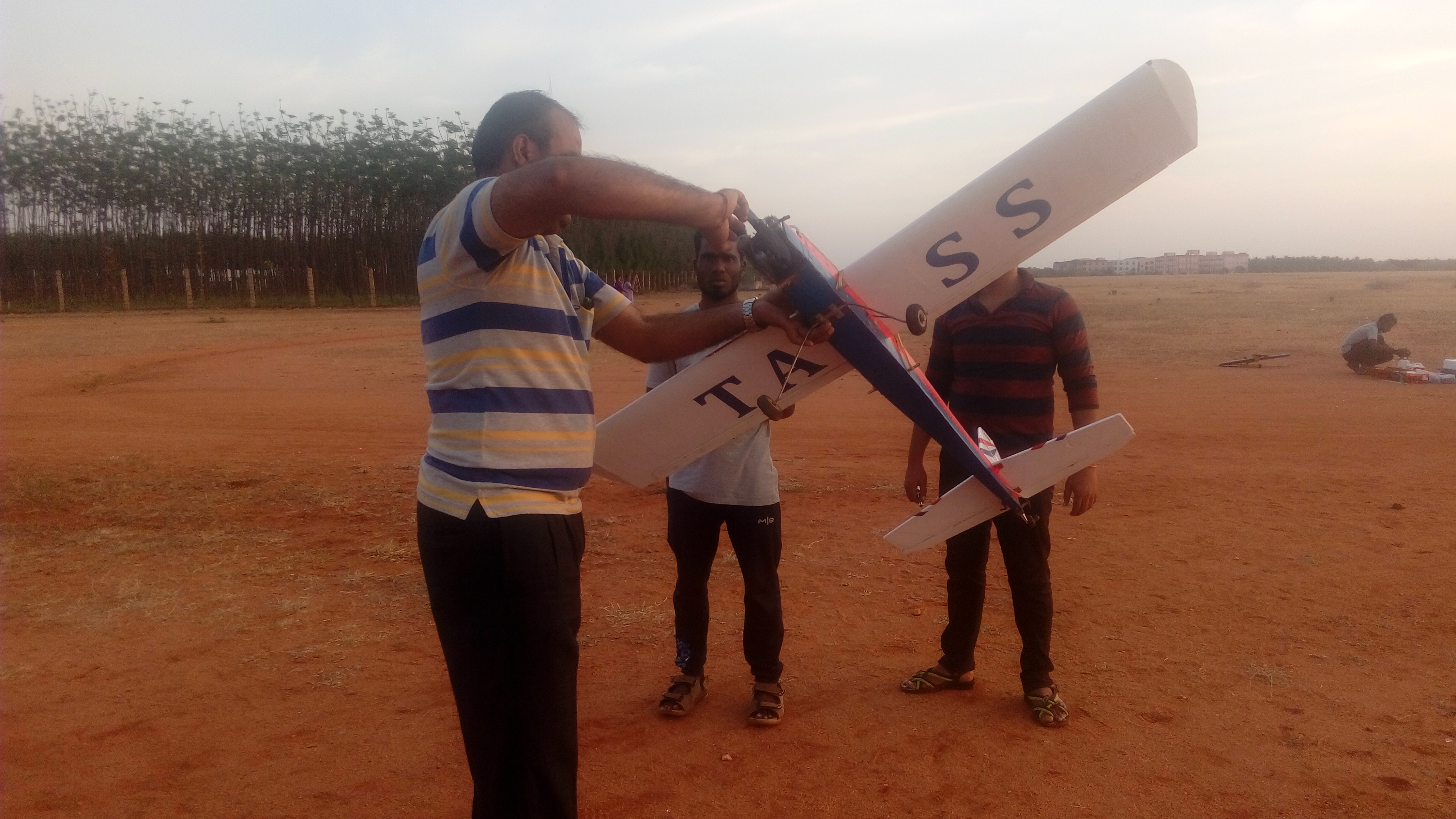 AERO MODELLING FLYING DEMO FOR SCHOOLS & COLLEGE